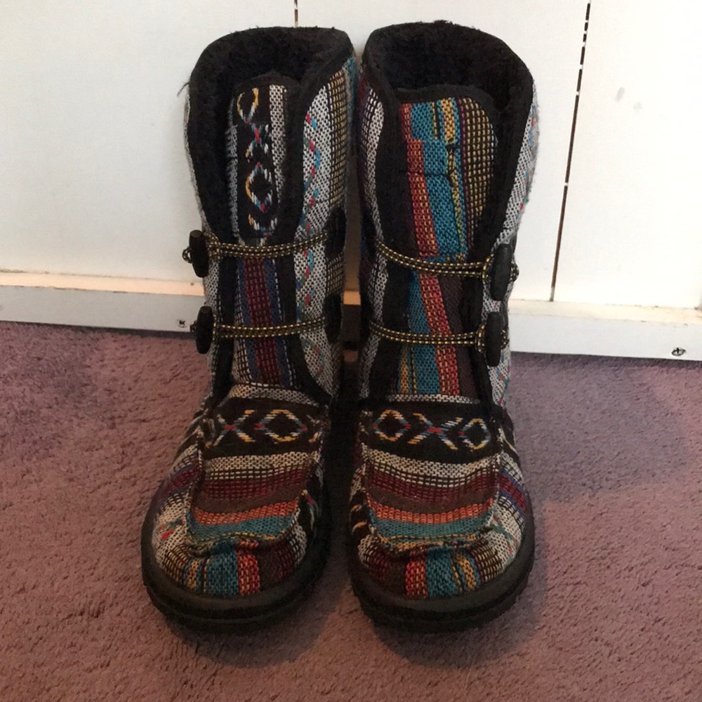 Sanuk Boots